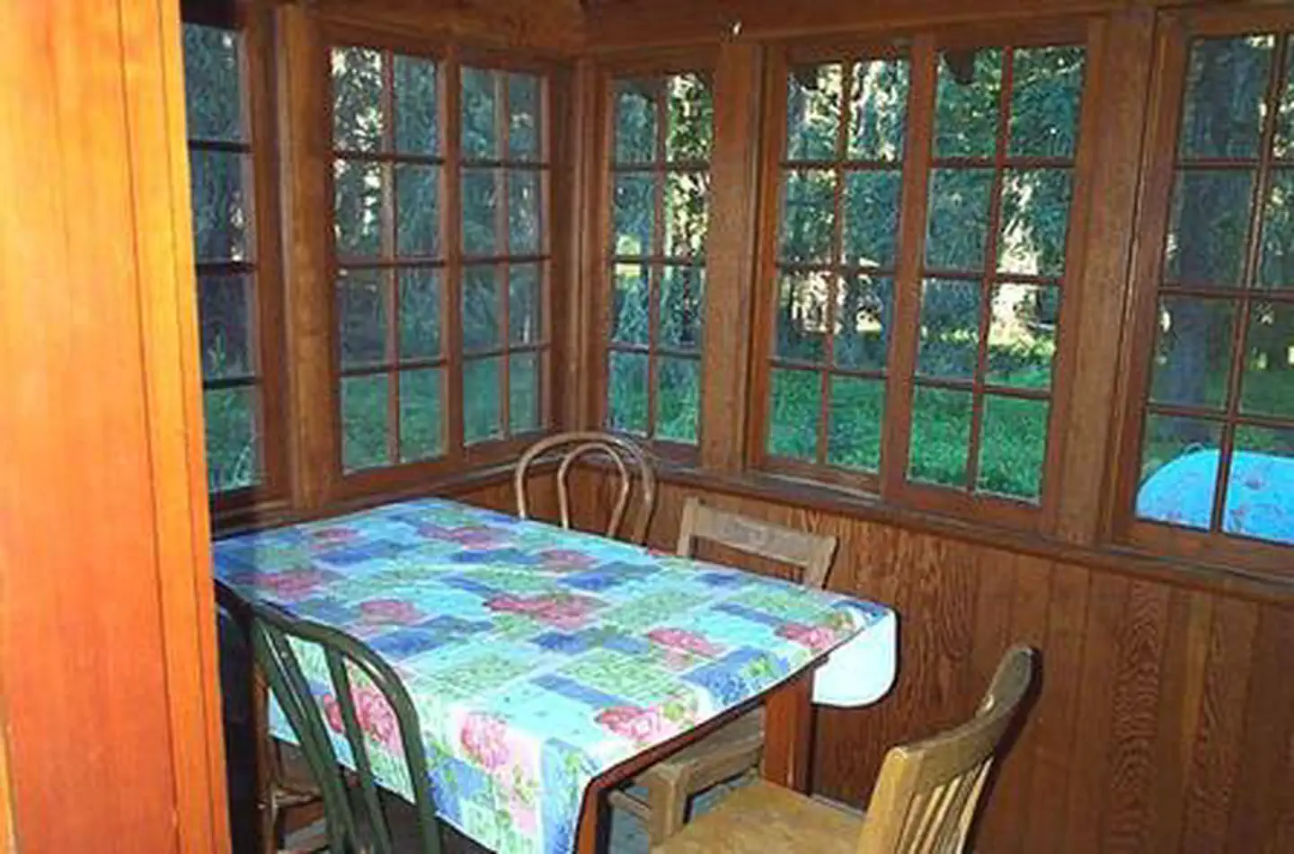 CLACKAMAS LAKE HISTORIC CABIN photo 5
