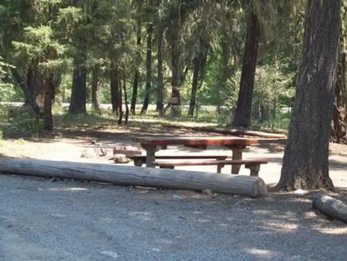 CLE ELUM RIVER GROUP SITE photo 5