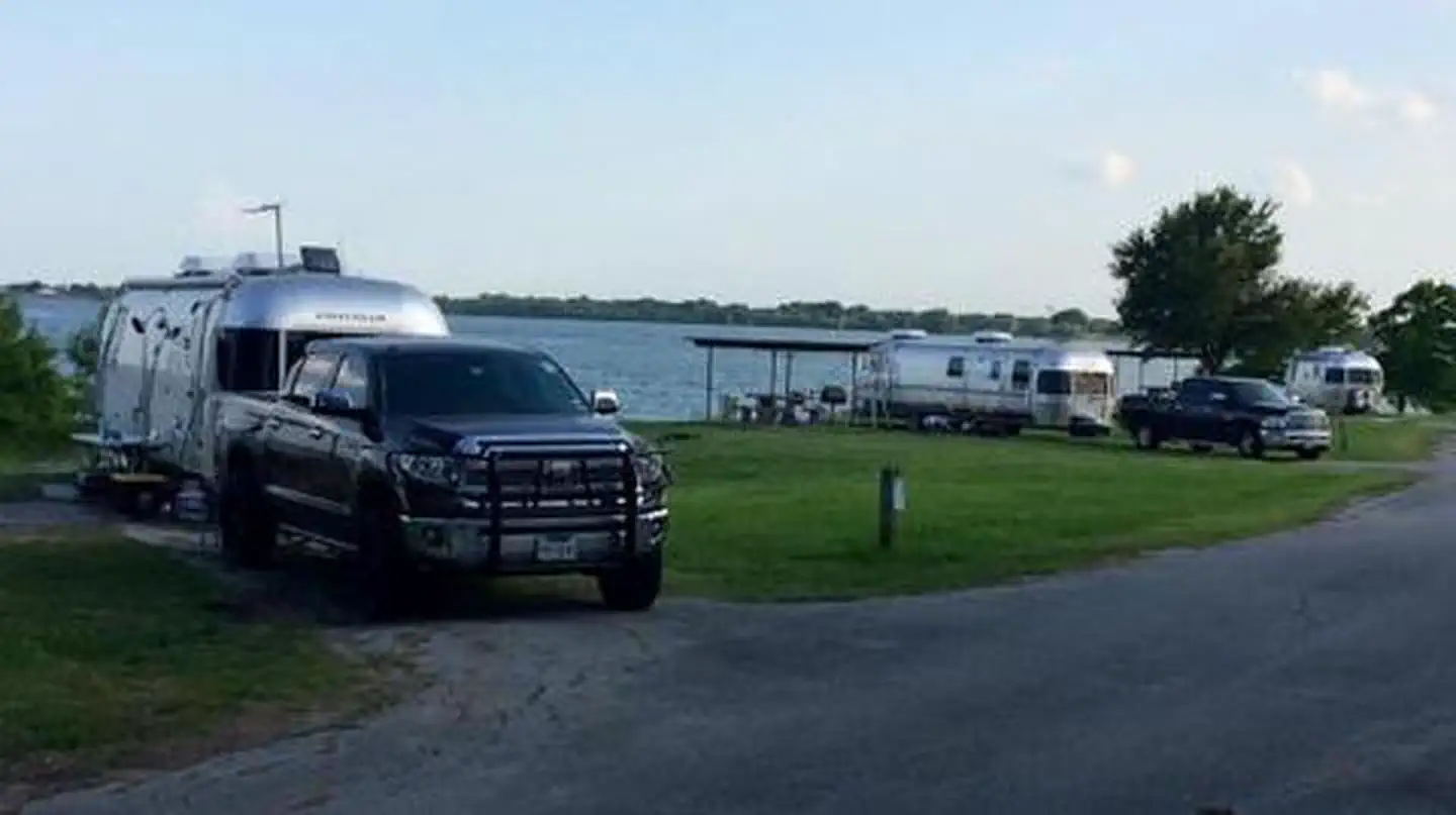 CLEAR LAKE (TX) photo 2