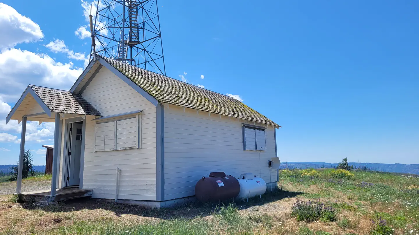 CLEARWATER LOOKOUT CABIN photo