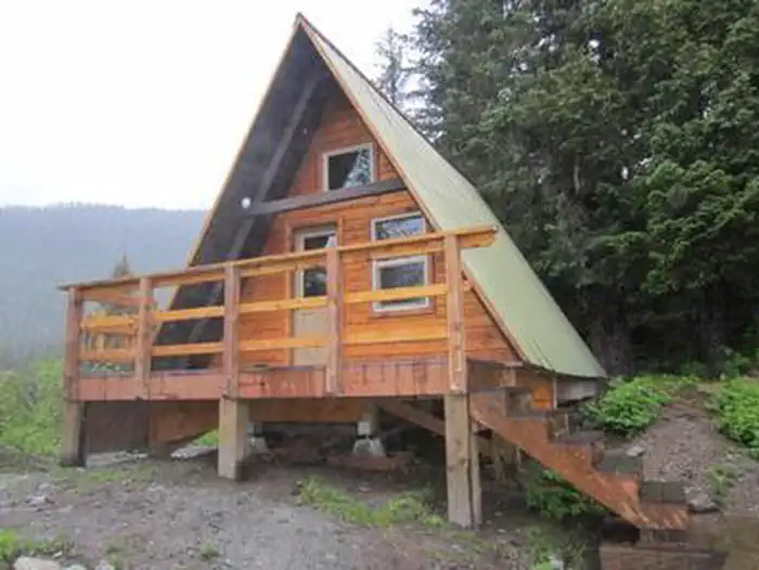COGHILL LAKE CABIN photo 2