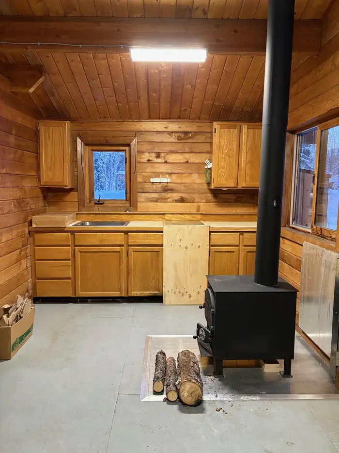 Coldfoot Cabin photo 3
