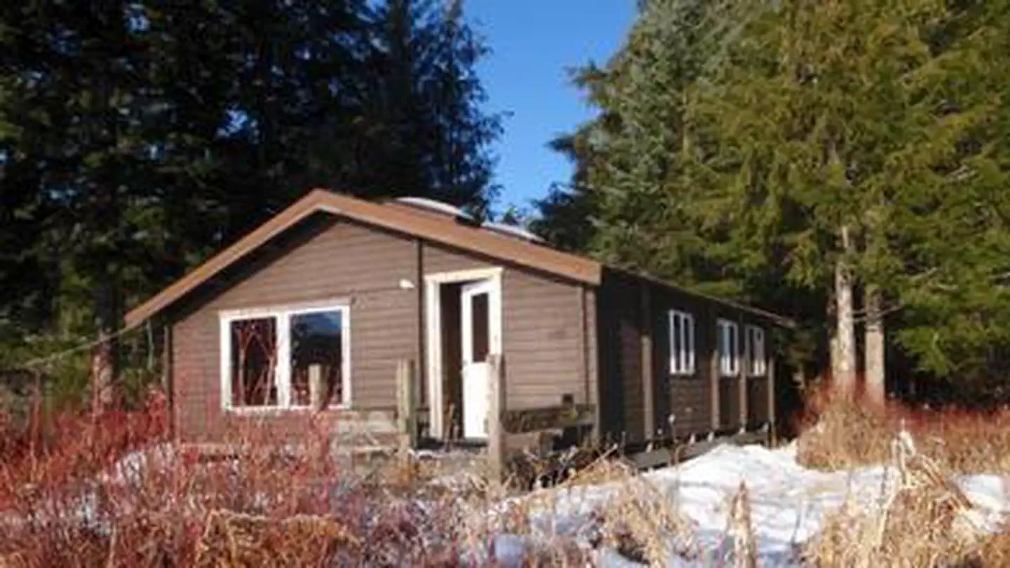 CONTROL LAKE CABIN photo