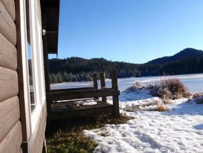 CONTROL LAKE CABIN photo 3