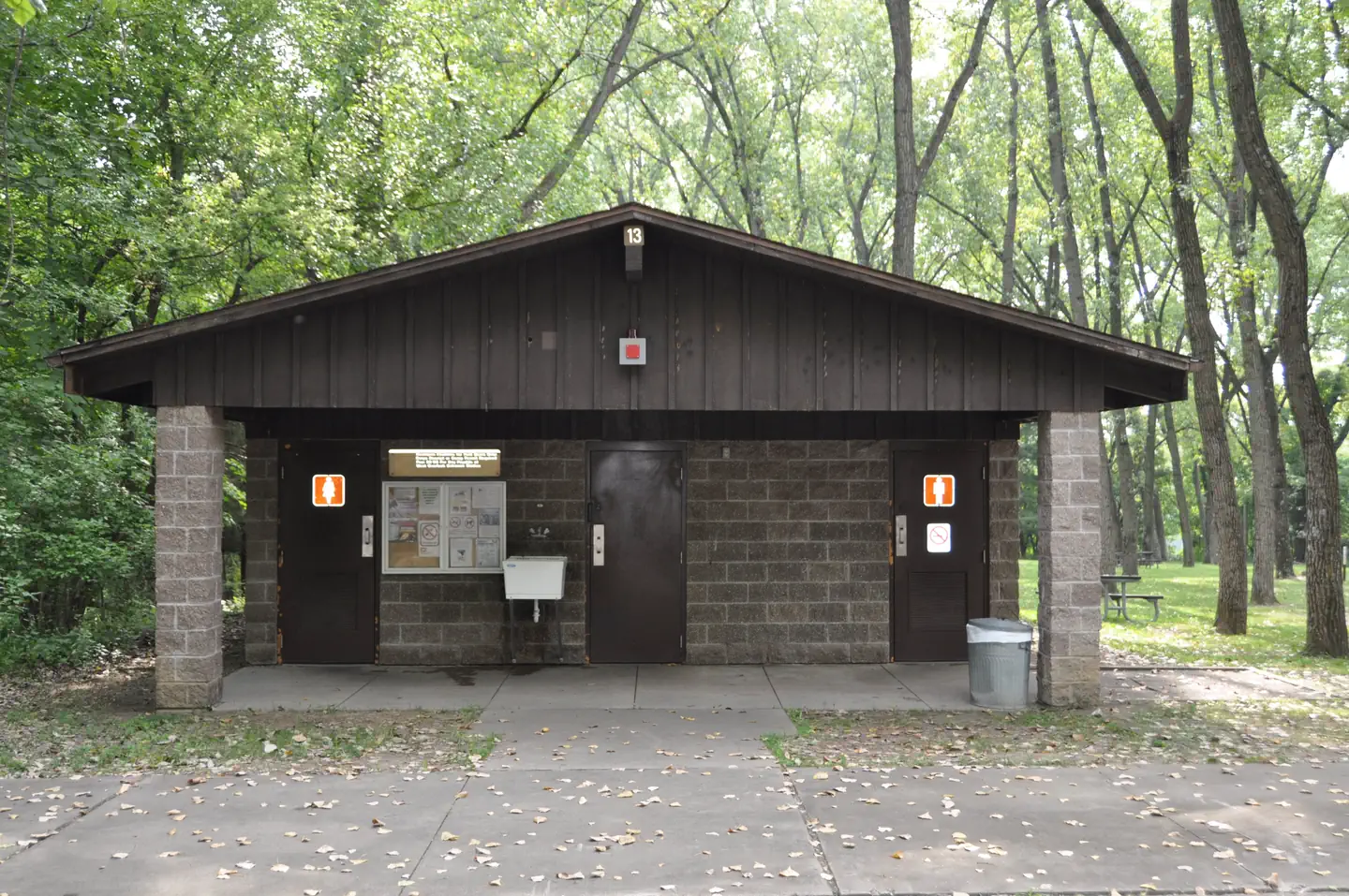 COTTONWOOD CAMPGROUND (IA) photo 4