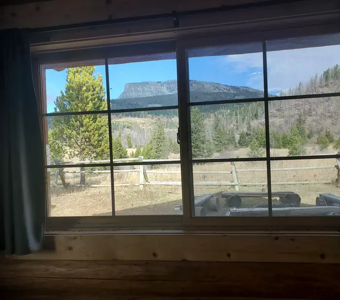 CRANDALL CREEK CABIN photo 2