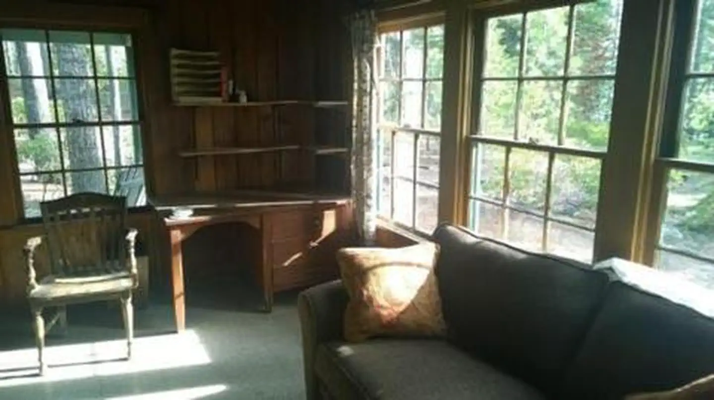 CRESCENT LAKE GUARD STATION photo 2