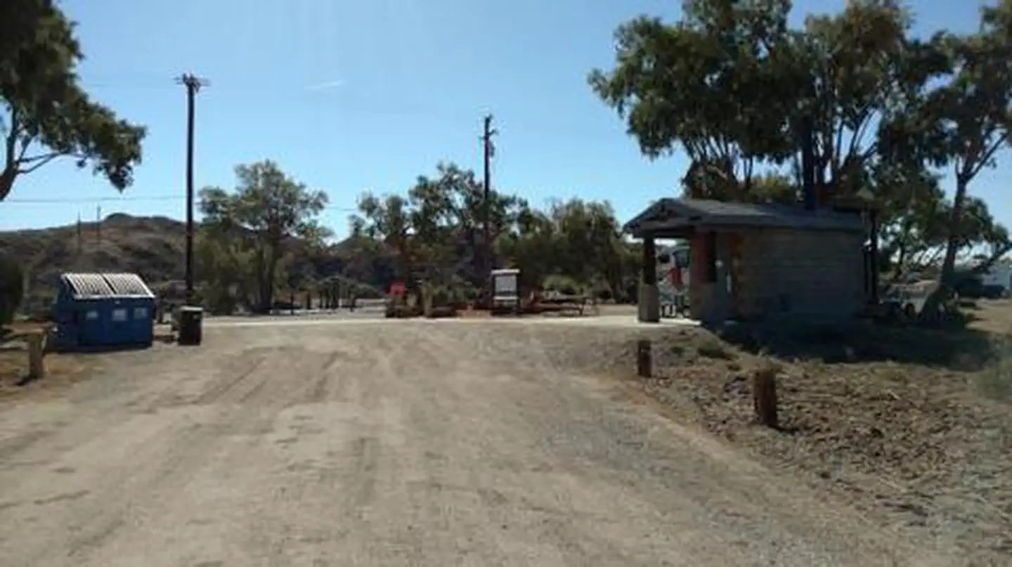 CROSSROADS CAMPGROUND photo 2