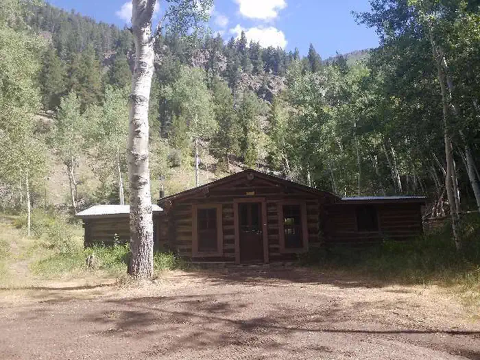 DAWSON CABIN photo 2