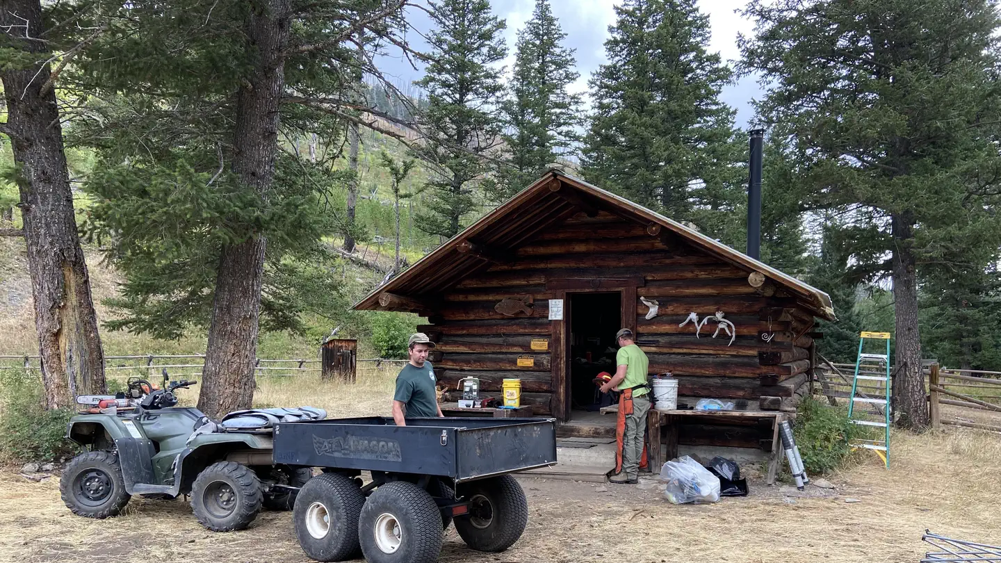 DEER CREEK CABIN (MT) photo