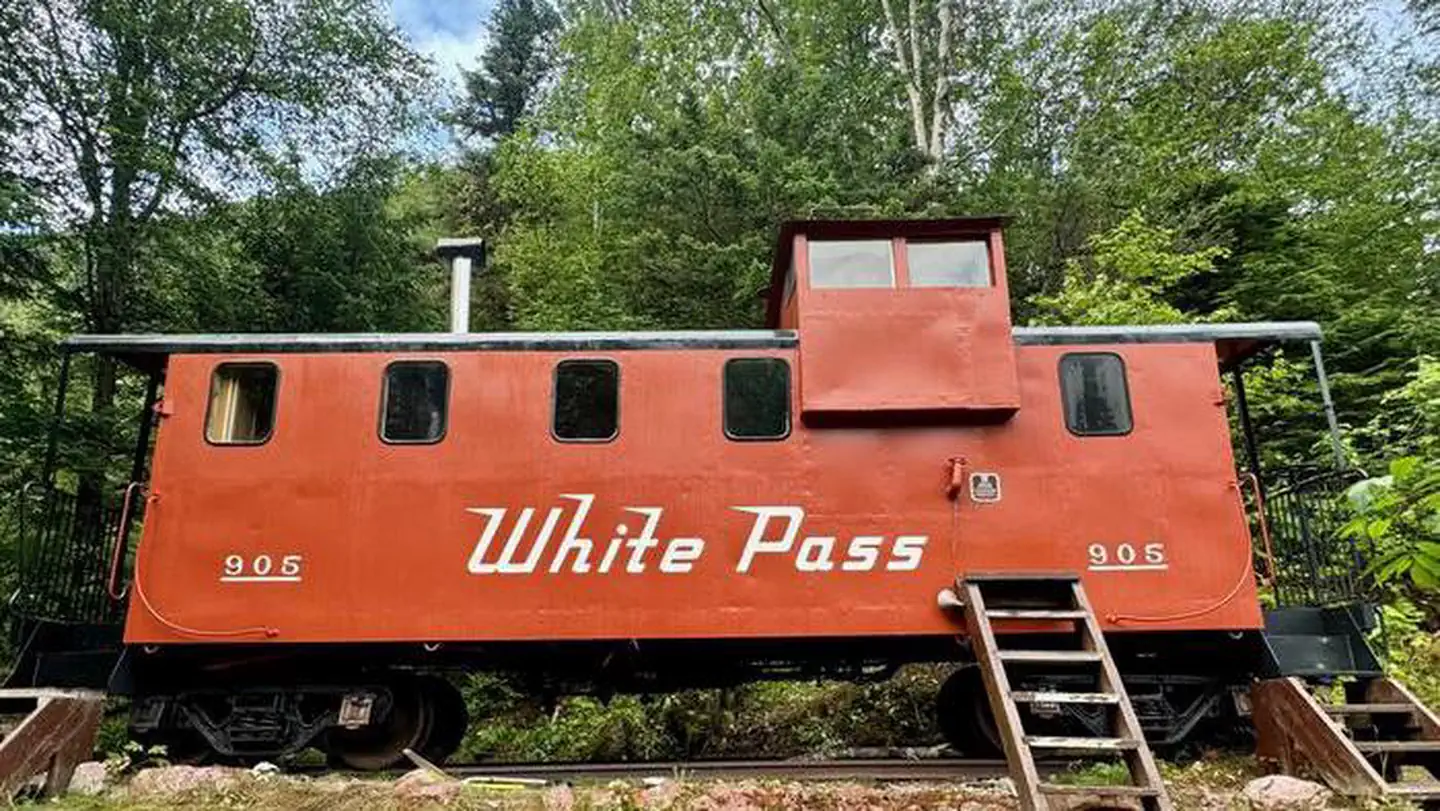 DENVER CABOOSE CABIN photo 2