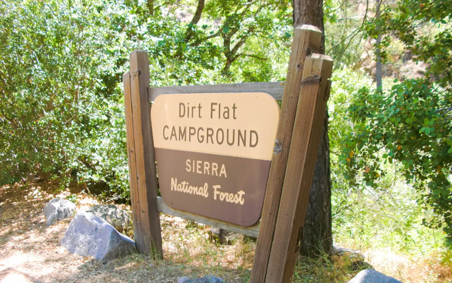 DIRT FLAT photo 3