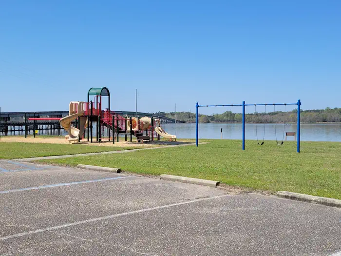 East Bank Beach Shelters photo 2