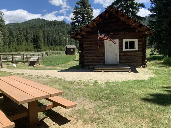 EAST FORK CABIN photo 5