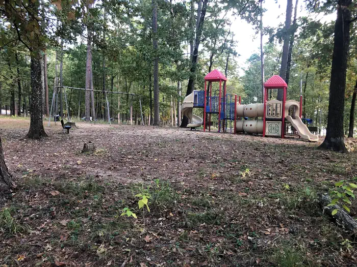 EDGEWOOD photo 4