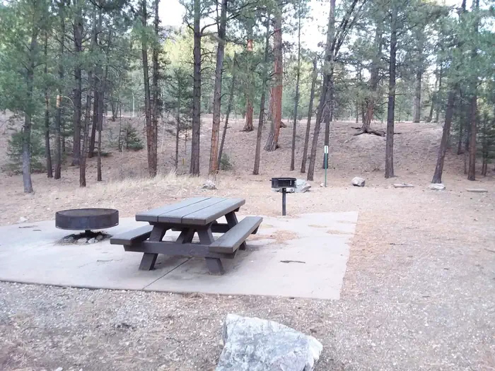 FAWN LAKES CAMPGROUND photo 2
