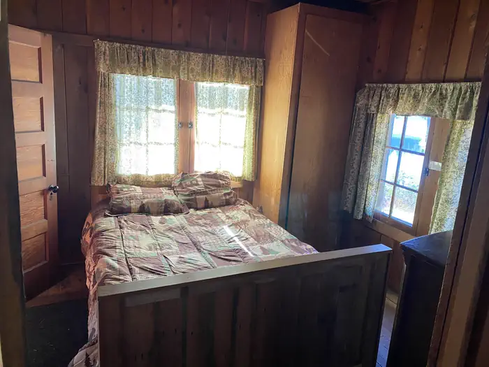 FISH LAKE REMOUNT DEPOT CABINS photo 5