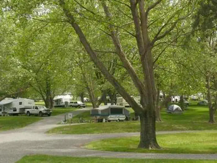 FISHHOOK PARK photo 5
