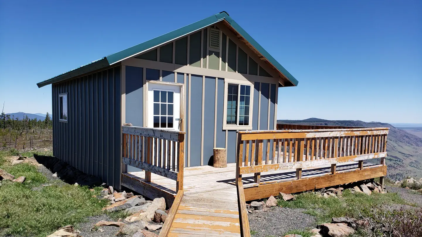 FREMONT POINT CABIN photo