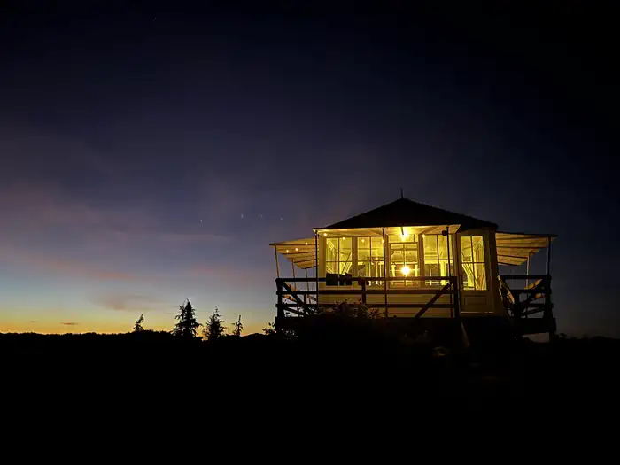 GOLD BUTTE LOOKOUT photo 3