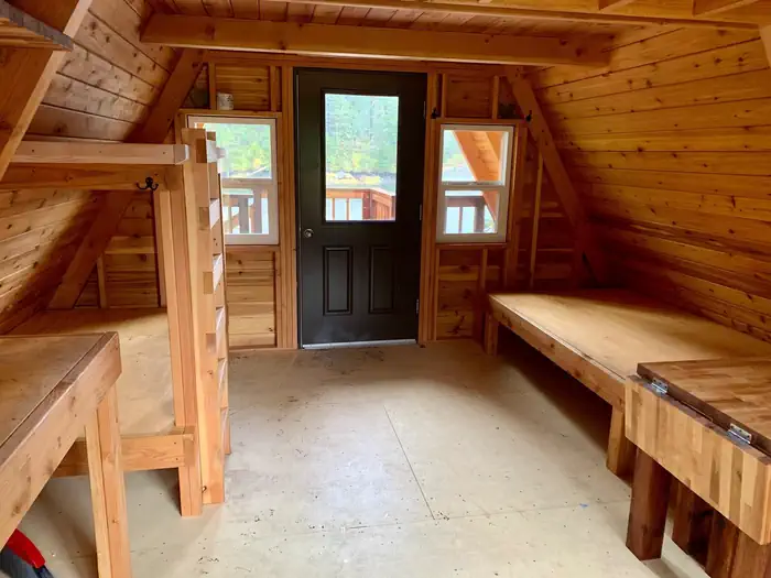GOOSE BAY CABIN photo 3