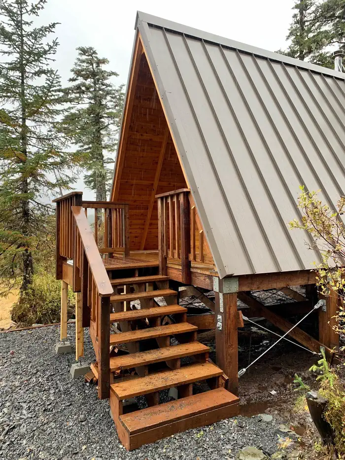 GOOSE BAY CABIN photo 5