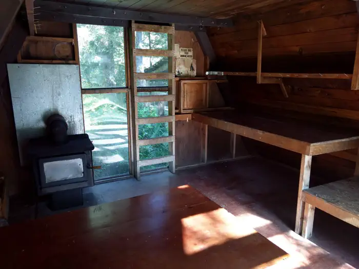 GOULDING LAKE CABIN photo 2