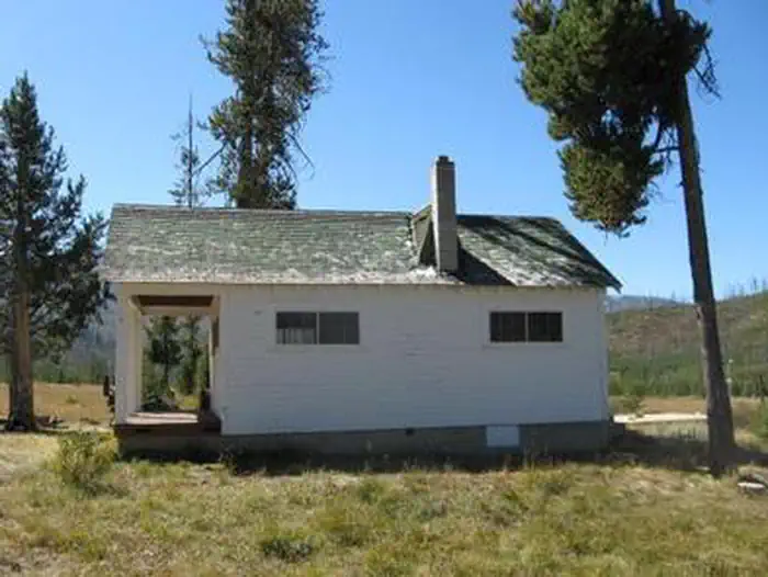 GRAHAM CABIN photo 3