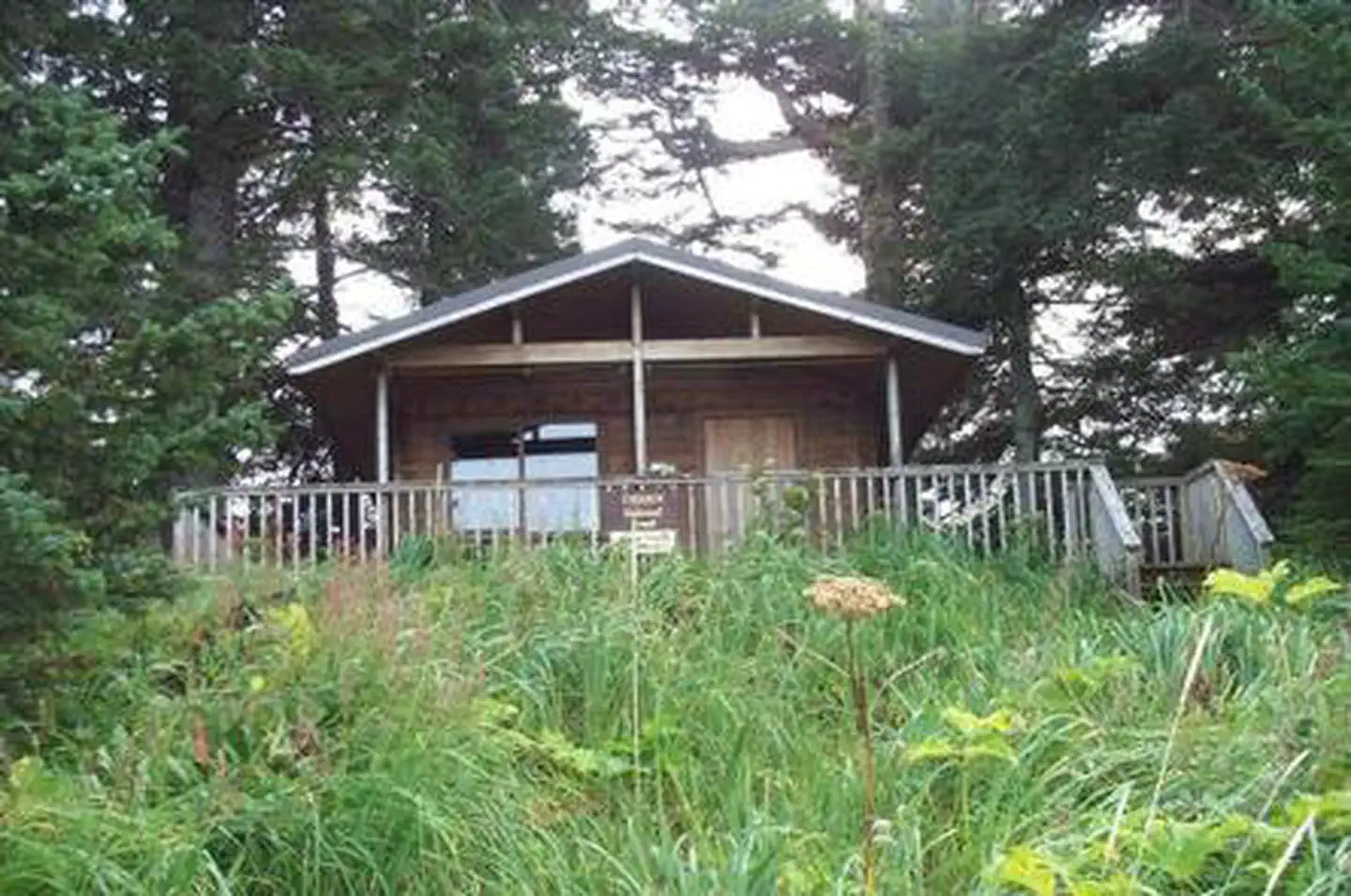GREEN ISLAND CABIN photo 5