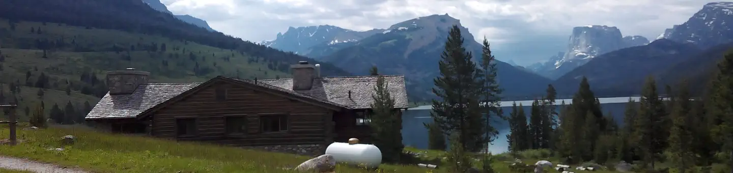 Green River Lake Lodge photo