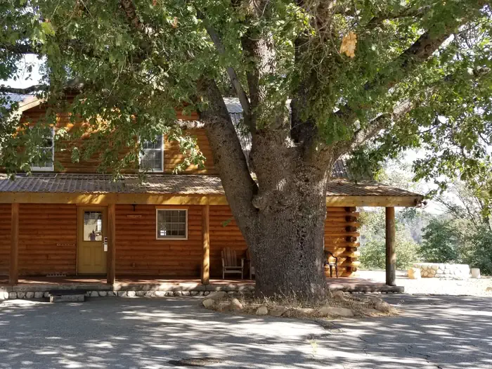 Grouse Valley Cabins photo 4