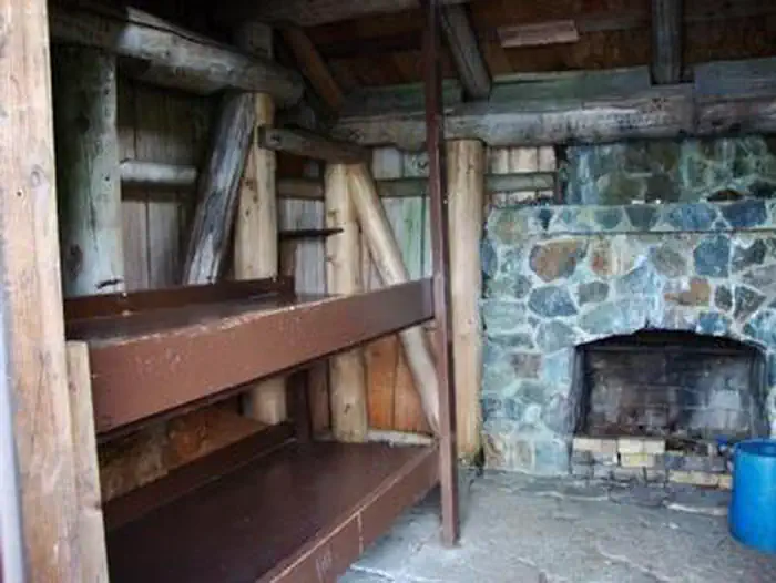 HASSELBORG CREEK CABIN photo 3