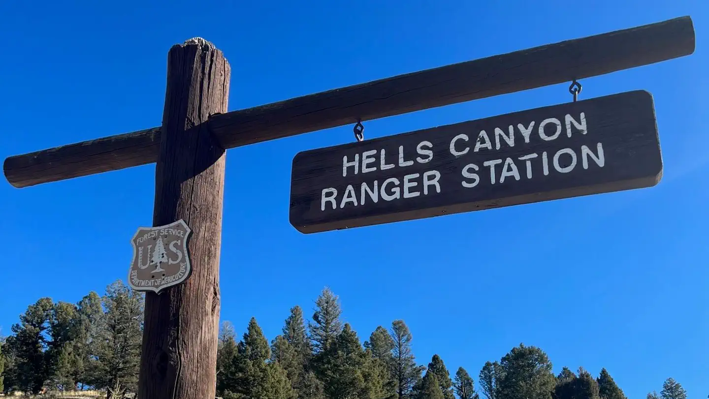 HELLS CANYON GUARD STATION photo