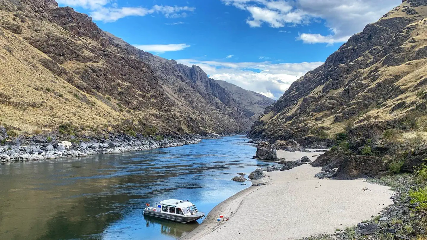Hells Canyon - Snake River (Powerboat) photo