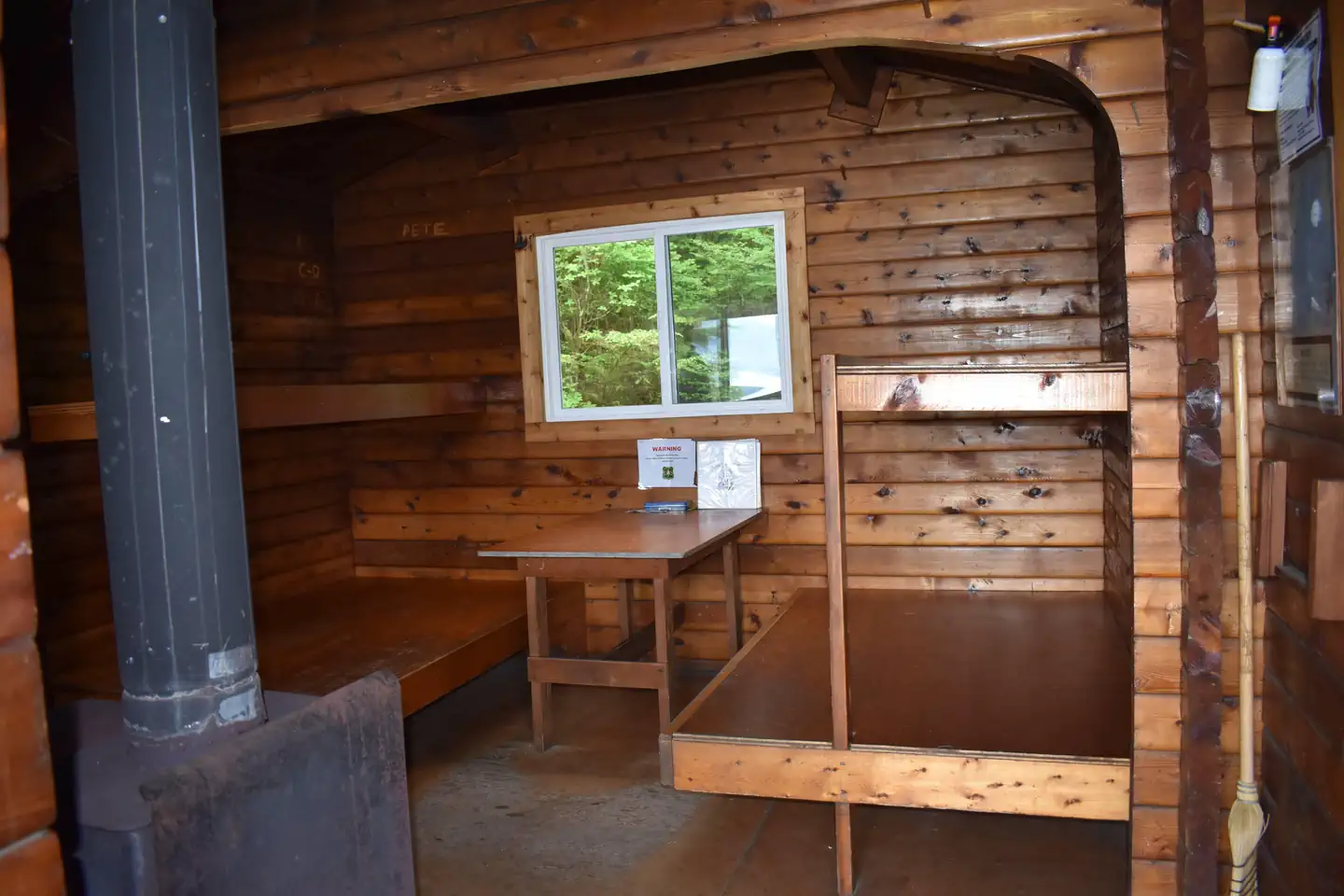 HELM CREEK CABIN photo 3