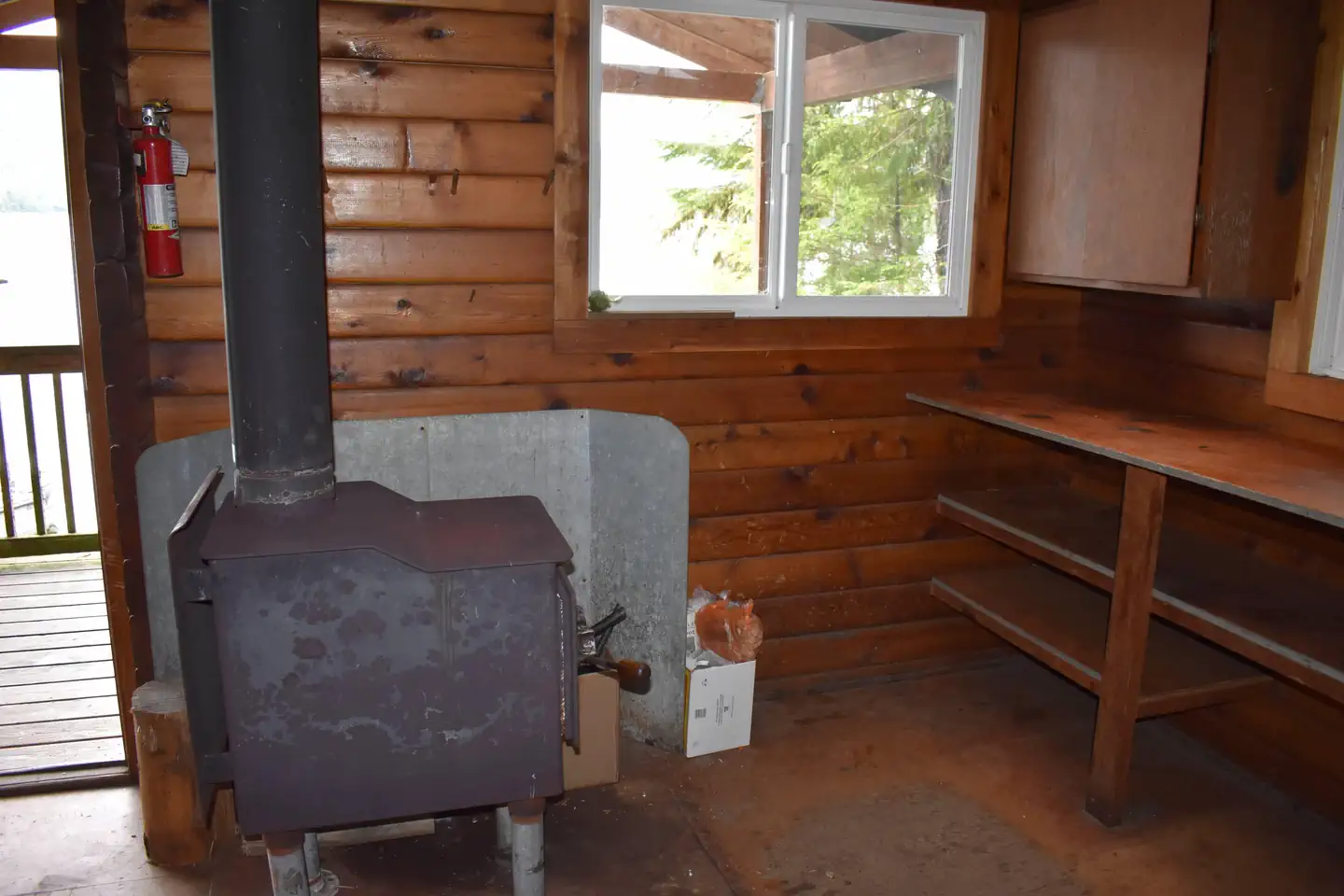HELM CREEK CABIN photo 4