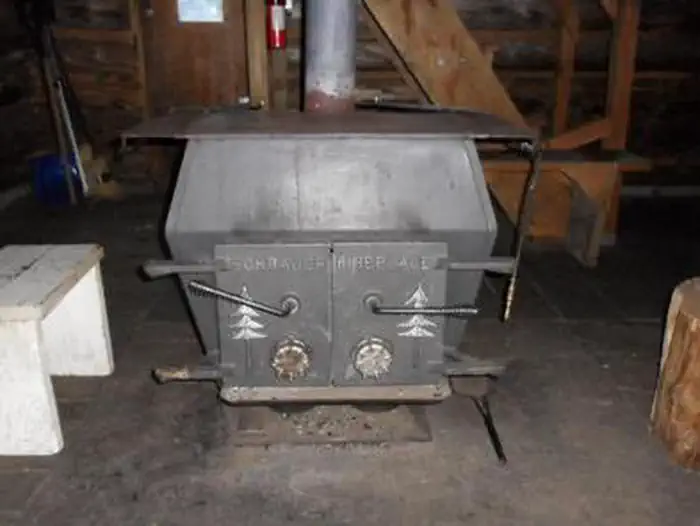HEMLOCK CABIN photo 3