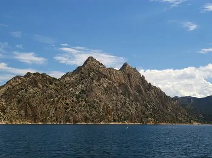 HIDEOUT CANYON BOAT-IN CAMPGROUND photo 4