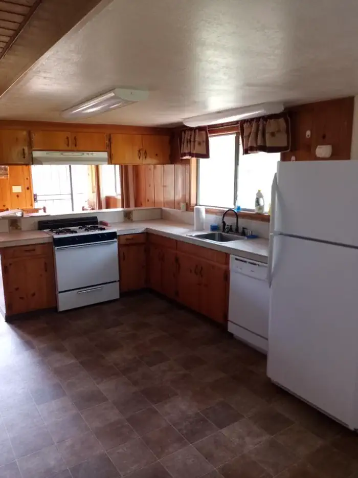 HIRZ CABIN photo 5