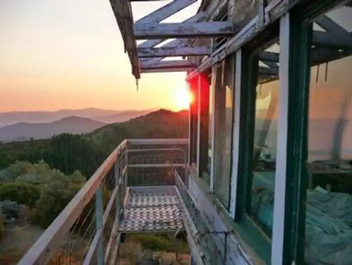 HIRZ MOUNTAIN LOOKOUT photo 2