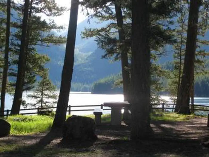HOLLAND LAKE CAMPGROUND photo 2
