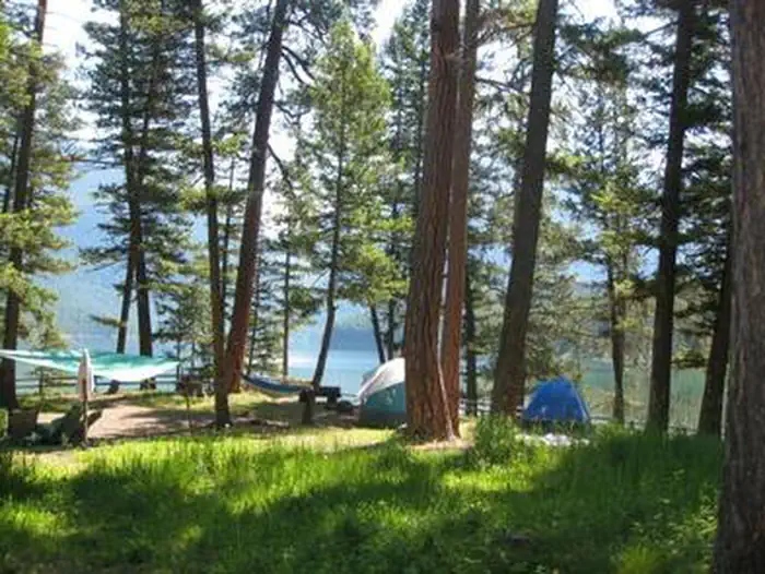 HOLLAND LAKE CAMPGROUND photo 4