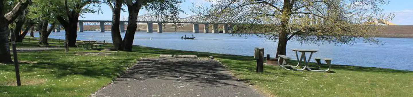 HOOD PARK photo