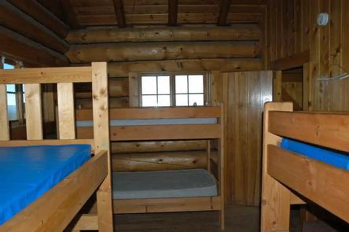 HORSE PRAIRIE CABIN photo 3
