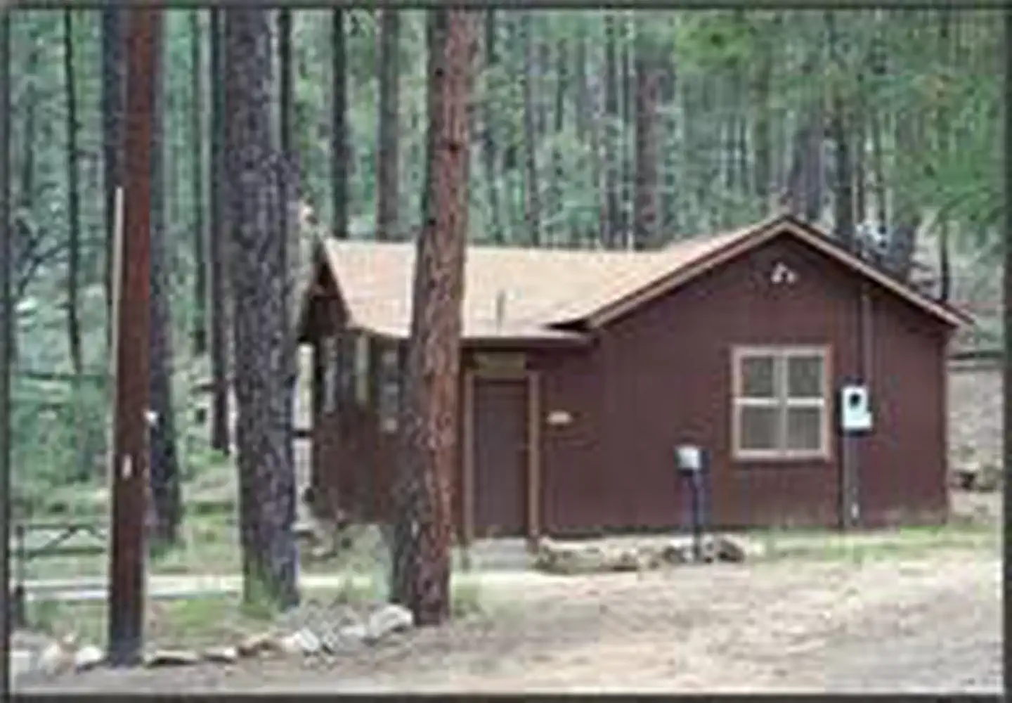 HORSETHIEF CABIN photo 3