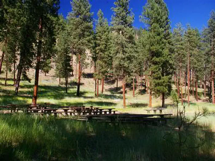 HOT SPRINGS photo 3