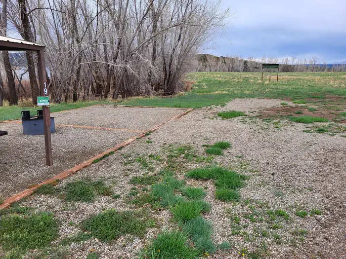 HOUSE CREEK photo 2