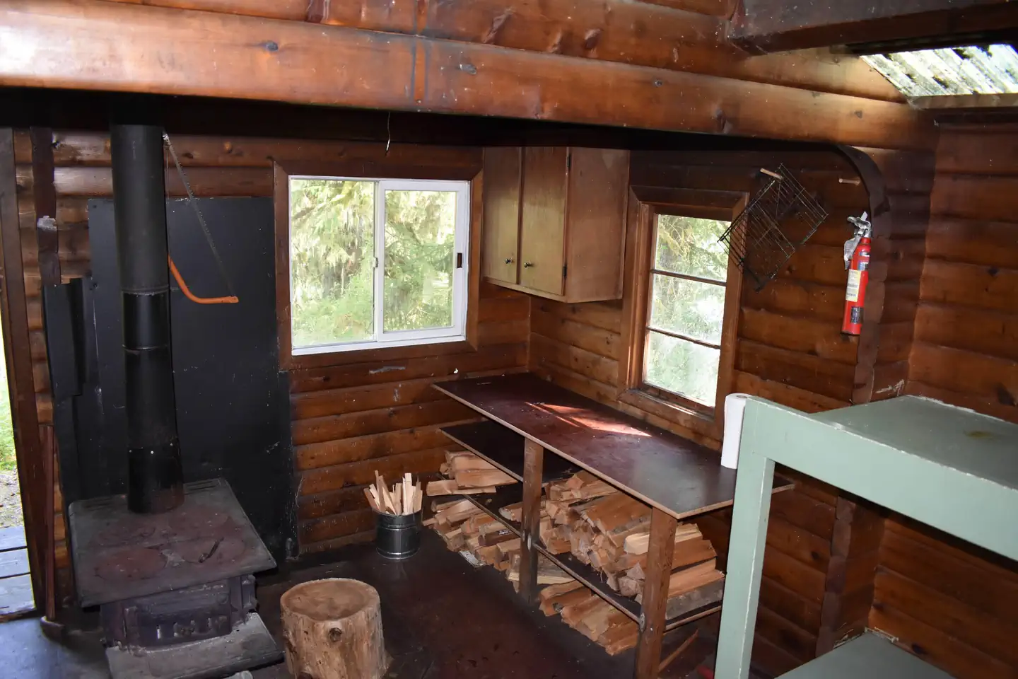 HUGH SMITH LAKE CABIN photo 3