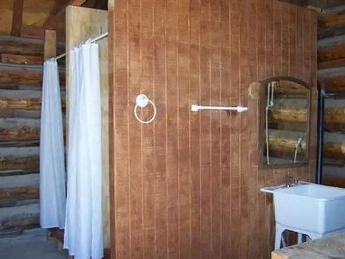 HULL CABIN photo 2