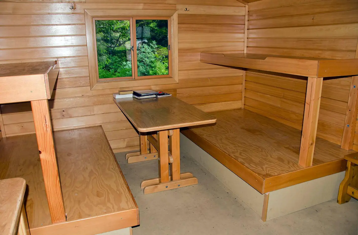 JIMS LAKE CABIN photo 2